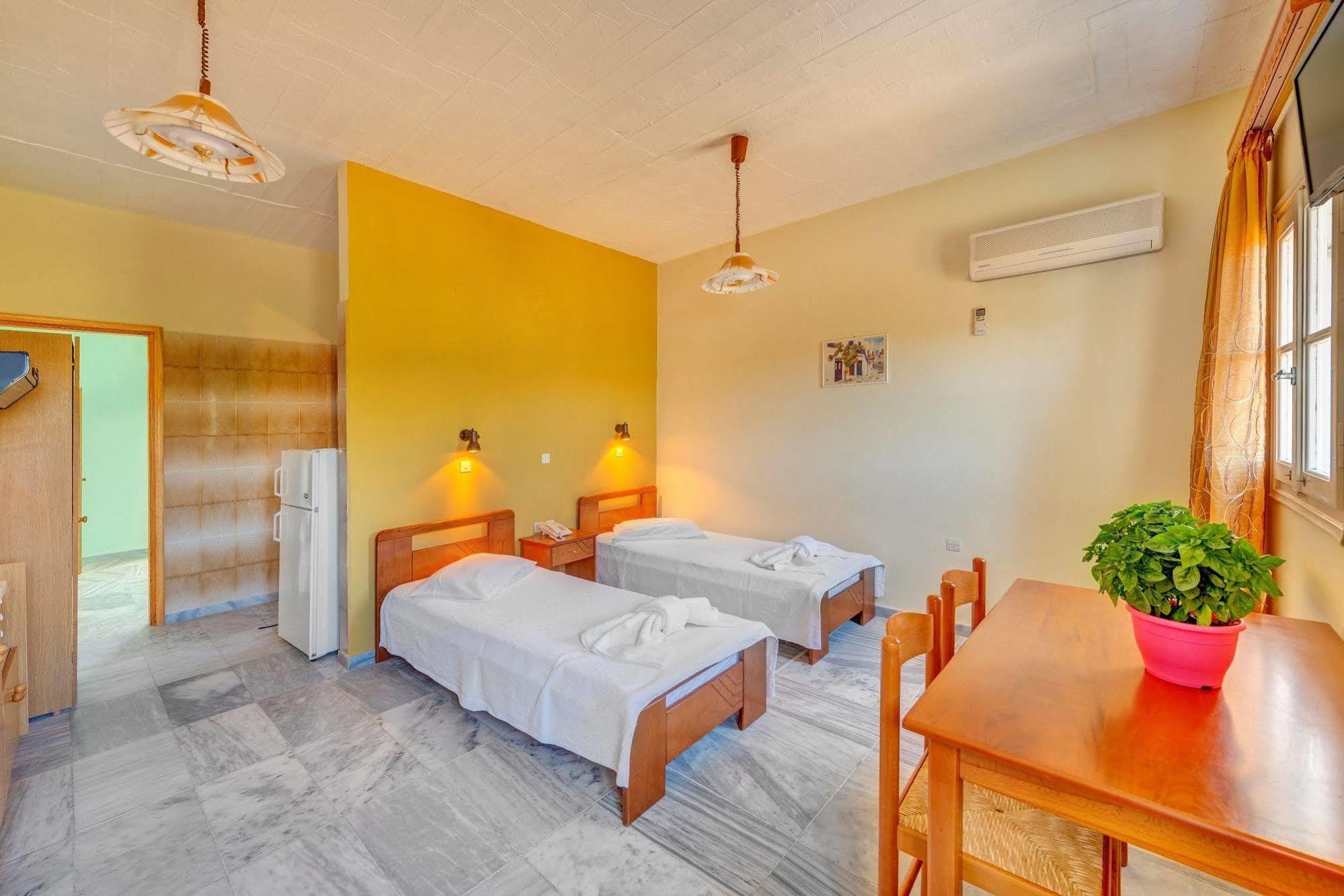 Hotel Smaragdi Apartments Vissa Eksteriør billede
